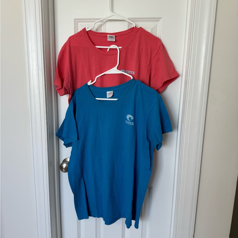 2 Women’s Costa tee shirts both in XL